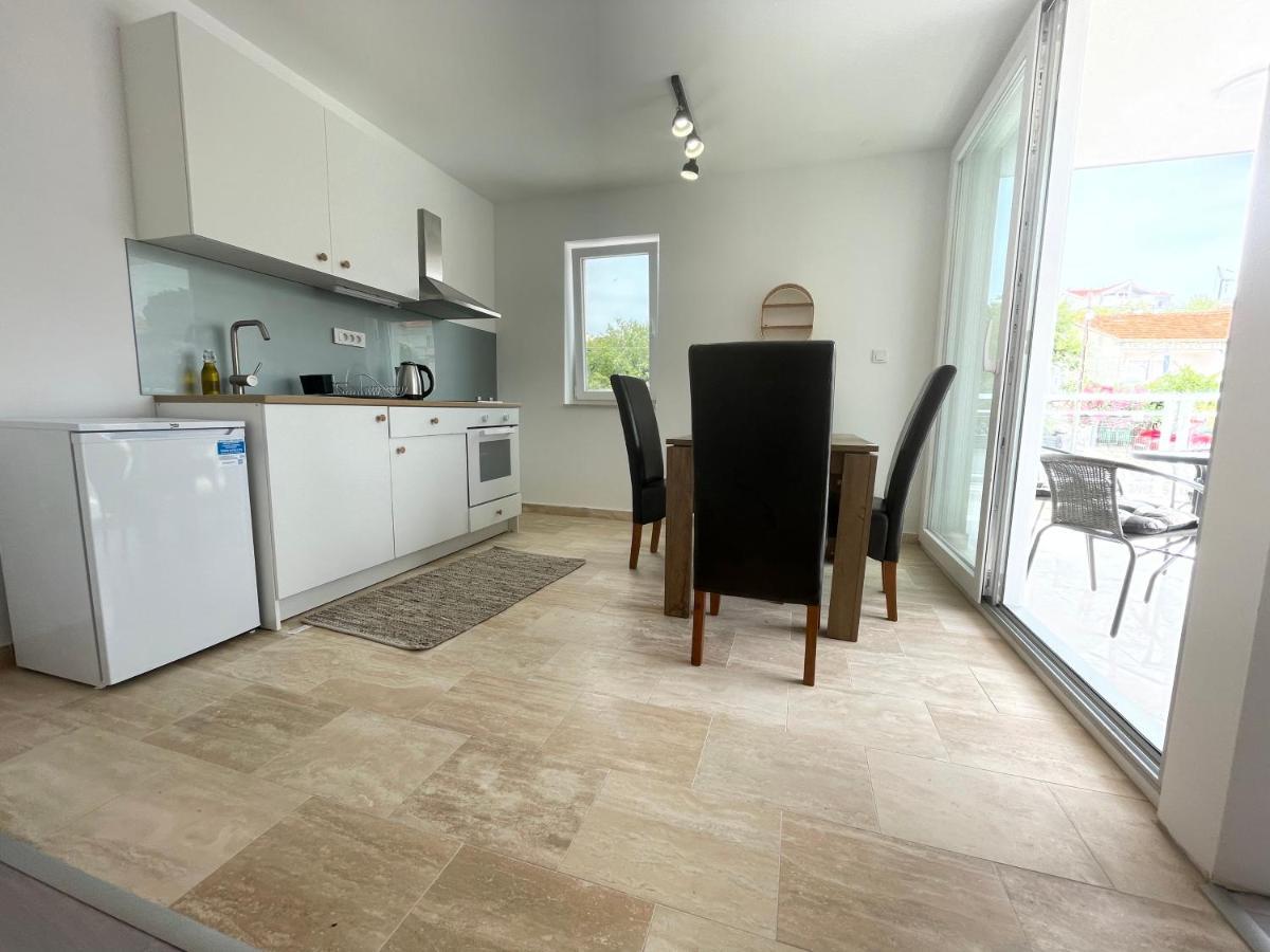 Vila Regina Apartment Paloma With Swimming Pool Jezera Dış mekan fotoğraf
